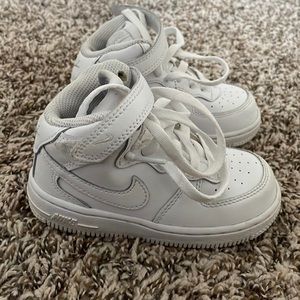 Nike Air Force 1.